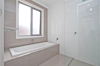 Tranquil Stay Klemzig I 10 min Ride Adelaide CBD I Newly Furnished - Campbelltown - 2