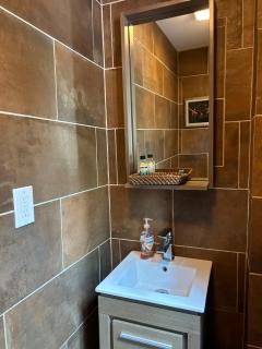 STAFFORD ESTATE in Charming Gladwyne - - 3