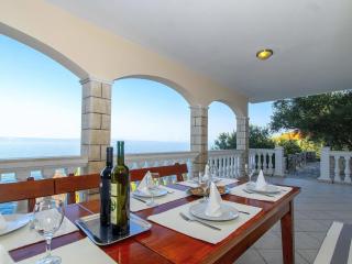 House Green Side Sunset- Four Bedroom House with Pool and Sea View - 9