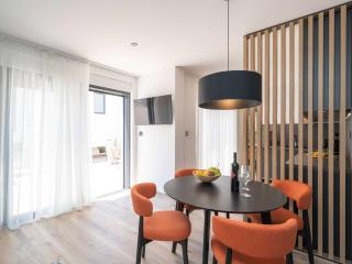 Apartments Villa Royale - Luxury One Bedroom Apartment with Terrace - 9
