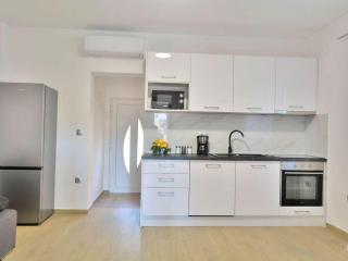Fancy Apartments Dream - Modern One Bedroom Apartment with Balcony and Sea View 3 - 7