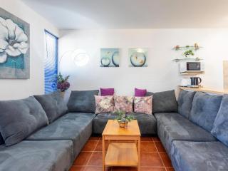 Apartment Zara - Two Bedroom Apartment with Balcony - ST - Supetar - 6