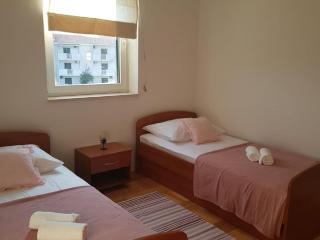 Apartment Cvita-Two Bedroom Apartment with Balcony and Sea View - Supetar (San Pietro di Brazza) - 3