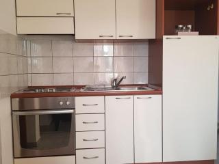 Apartment Cvita-Two Bedroom Apartment with Balcony and Sea View - Supetar (San Pietro di Brazza) - 9