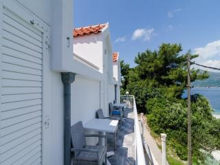 Holiday Home Ma us-One Bedroom Apartment with Balcony - Koločep - 0
