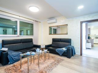 Villa Luciana Residence - Five-Bedroom Villa with Two Pools and Spa Center - Mlini - 9