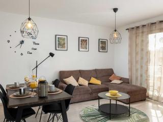 Apartment Why Not - Two Bedroom Apartment with Balcony - 9