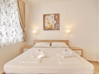 Apartments Sweet Escape- Studio Apartment with Terrace and Sea View - 4