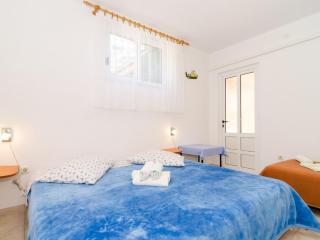 Apartments Villa Dinga - Borak - Standard One Bedroom Apartment with Balcony and Sea View No 3 - 6