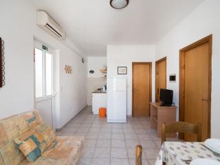 Apartments Pinija - Standard Two Bedroom Apartment with Terraces A2 - ST - Supetar - 5