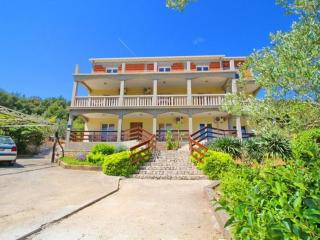 Apartments Veselka, Lumbarda - One Bedroom Apartment with Terrace and Sea View Apt 5 - Lumbarda - 2