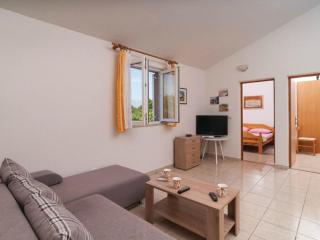 Holiday Home Blossom - Four Bedroom Holiday Home with Outdoor Pool and Jacuzzi - ST - Supetar - 9