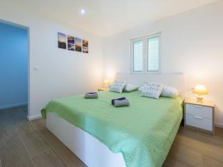 Villa Dundo Pero - Four Bedroom Villa with Swimming Pool and Sea View - Babino Polje - 7