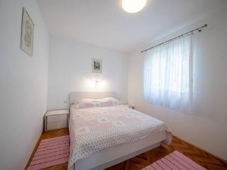 Apartments Magdalena - Standard Apartment with Terrace and Sea View A2 - 5
