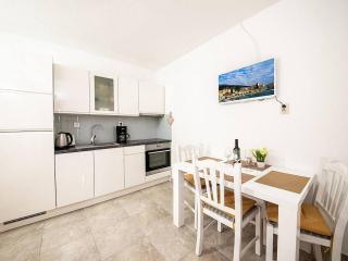 Apartments Magdalena - Standard Apartment with Terrace and Sea View A2 - 7
