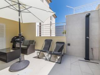 Apartments Ema-Two Bedroom Apartment with Sea View Perla - 0