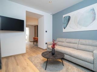 Apartments Villa Royale - Premium One Bedroom Apartment with Sea View - 7