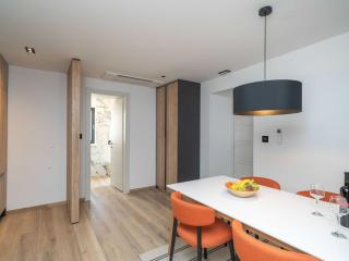 Apartments Villa Royale - Premium One Bedroom Apartment with Sea View - 9