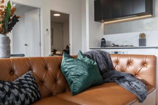 Trendy New York-Style Condo in Vibrant St Kilda - 2