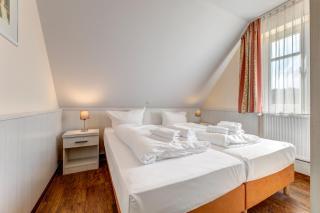 Küstenhaus mit Sauna und Kamin ca 400 vom Ostseestrand - Koserow - 3