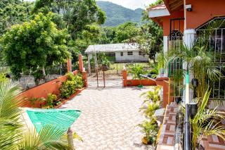 Roses Place - Brown Hill Village - 0