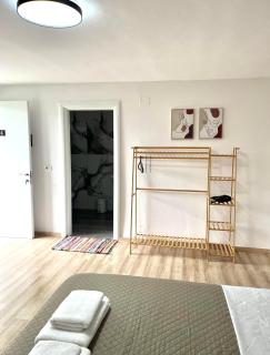 Honey Hill Villa - 1