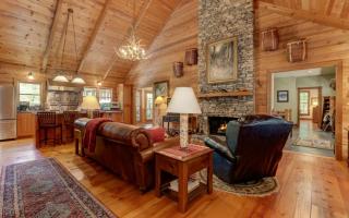 Plummer Lodge - Relax on the porch at this luxury Big Canoe getaway - Jasper - 0