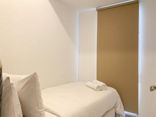 Classic 2BR at 7th Floor Tokyo Riverside PIK 2 Apartment By Travelio - Rawalembang - 9
