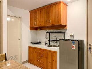 Classic 2BR at 7th Floor Tokyo Riverside PIK 2 Apartment By Travelio - Rawalembang - 5