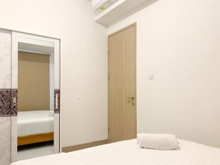 Classic 2BR at 7th Floor Tokyo Riverside PIK 2 Apartment By Travelio - Rawalembang - 1