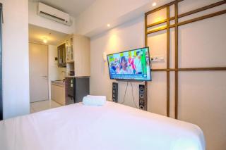 Homey and Relaxing Studio Tokyo Riverside PIK 2 Apartment By Travelio - Rawalembang - 6