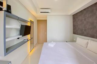 Modern and Homey 1BR (No Kitchen) Gold Coast Apartment By Travelio - 0