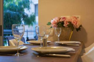 Chic & Quiet Apartments in City Center by FeelHome - 4