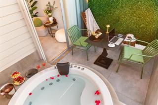 Luff Living - Adult Only 12 Plus - 9