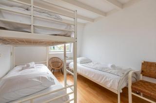 Welcome in - Strandhuis Schoneveld, zonnige en ruime tuin met speeltoestel - 2