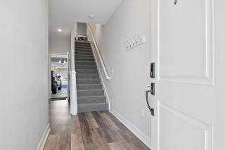 O'side Oasis 4-Bed, 4-Bath Home - Oceanside - 4