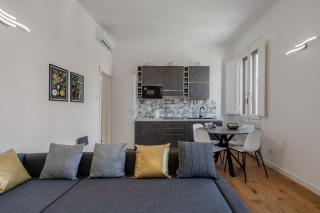 Santa Maria Novella Nest - Vittoria & Carlo Apartments - Florence - 8