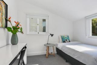 Hampden Neuve - Luxury Georgian Cottage - 2