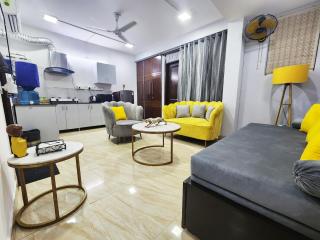 Spacious 1BHK Suite Prime Location w/ 2 baths (12) - 9