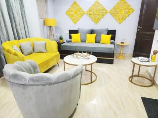 Spacious 1BHK Suite Prime Location w/ 2 baths (12) - 5