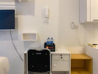 Cozy and Warm Studio Tokyo Riverside PIK 2 Apartment By Travelio - Rawalembang - 8