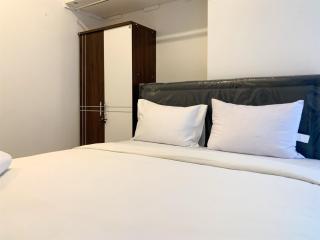Cozy and Warm Studio Tokyo Riverside PIK 2 Apartment By Travelio - Rawalembang - 4