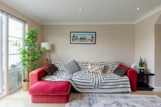 Rose Lake View, 3 Bed Luxury Cotswolds Lake House, South Cerney, Cirencester - 5