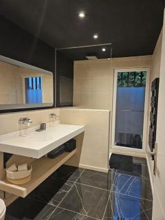 Appart design Jacuzzi Sauna, Salle de sports - Emmerin - 3