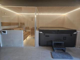 Appart design Jacuzzi Sauna, Salle de sports - 2