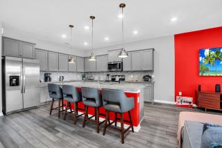 Last Minute Disney Getaway! Private Pool, Hot Tub & Games Room. Book Now! #91401 - Davenport - 1