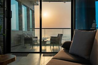 The Luxe Marina Experience - Stylish 2BR with Sweeping Balcony Views for Total Relaxation - Dubai - 1
