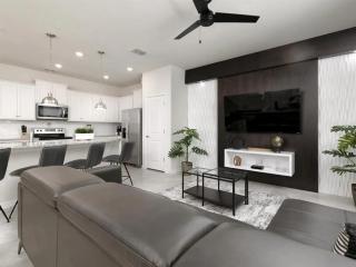 Last Minute Disney Getaway! Private Pool, Hot Tub & Games Room. Book Now! #88885 - Davenport - 0