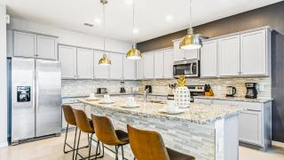 Last Minute Disney Getaway! Private Pool, Hot Tub & Games Room. Book Now! #90895 - Davenport - 1