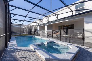 Last Minute Disney Getaway! Private Pool, Hot Tub & Games Room. Book Now! #97681 - Davenport - 0
